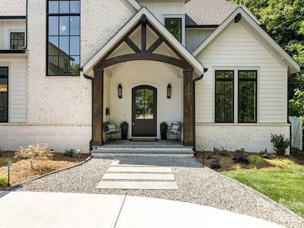 3240 Sunset DR, Charlotte, NC 28209