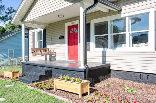 102 Madora ST, Mount Holly, NC 28120