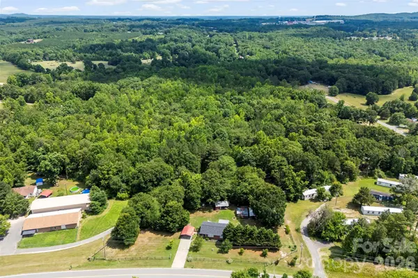 1122 Lavender RD, Grover, NC 28073