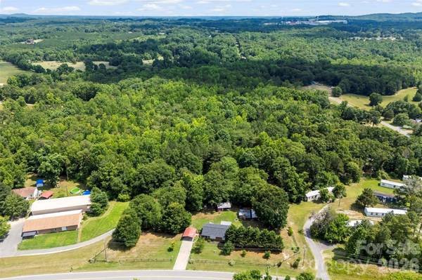 1122 Lavender RD, Grover, NC 28073