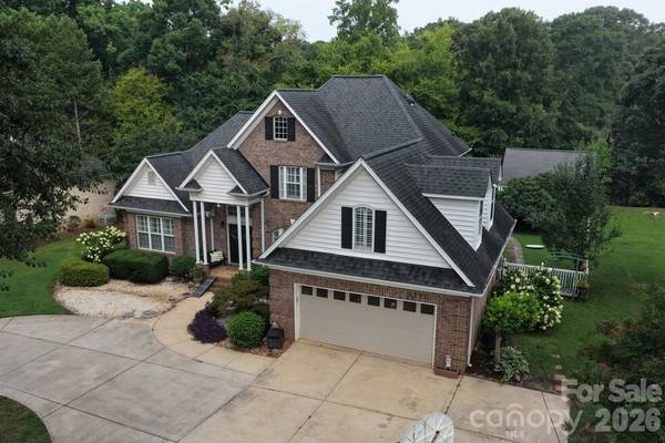 1093 Fairfield DR, Gastonia, NC 28054