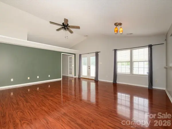 4821 Renfrew DR, Concord, NC 28027