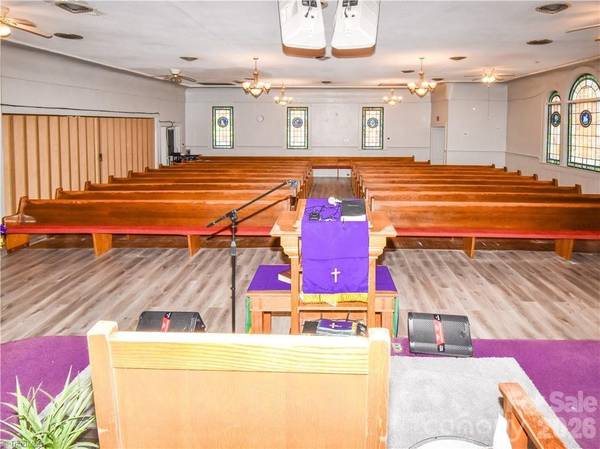 2341 N Patterson AVE, Winston Salem, NC 27105