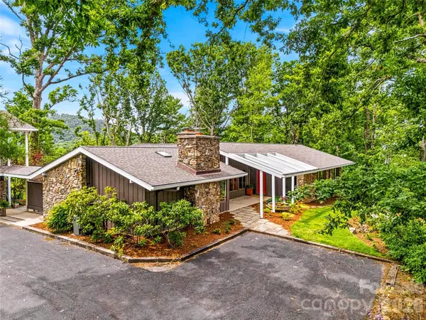 4 Kent PL, Asheville, NC 28804