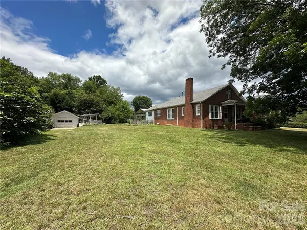 502 Connelly Springs RD SW, Lenoir, NC 28645