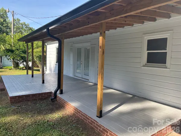 168 Collins AVE, Forest City, NC 28043