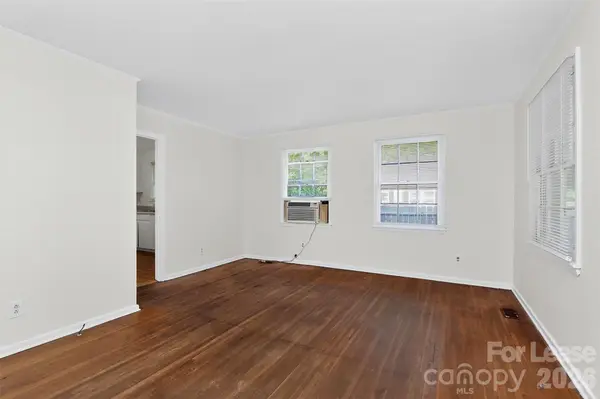 1813 Lasalle ST, Charlotte, NC 28216