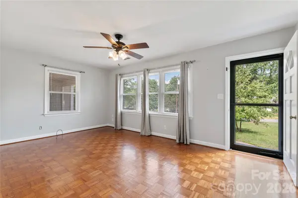425 Bost RD, Morganton, NC 28655