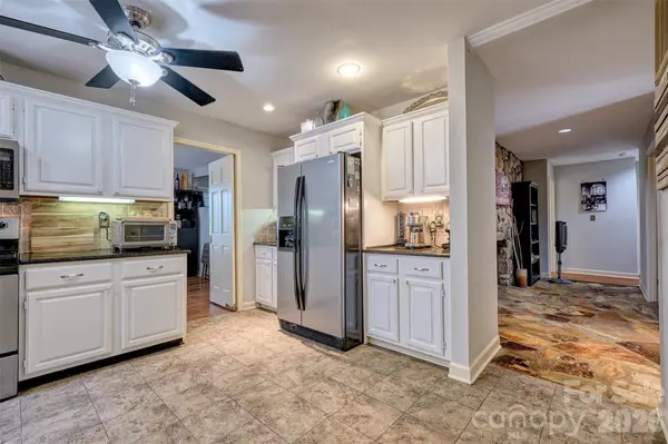 18 Shipmaster CT, Lake Wylie, SC 29710
