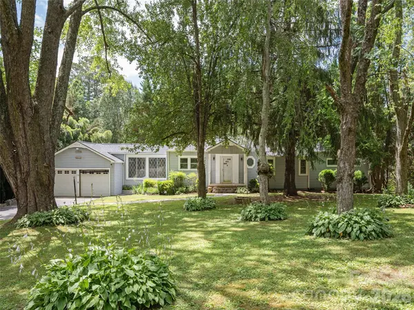79 Edgewood DR, Arden, NC 28704