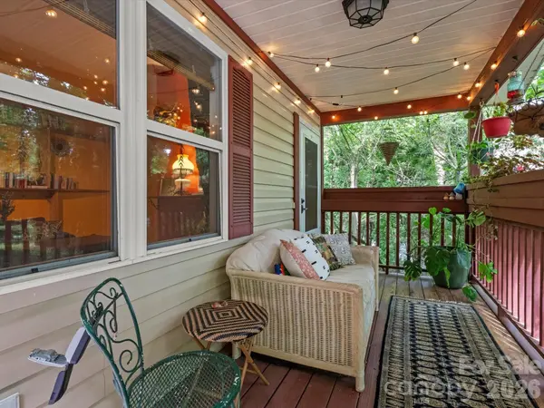 22 Wilson Creek DR, Asheville, NC 28803