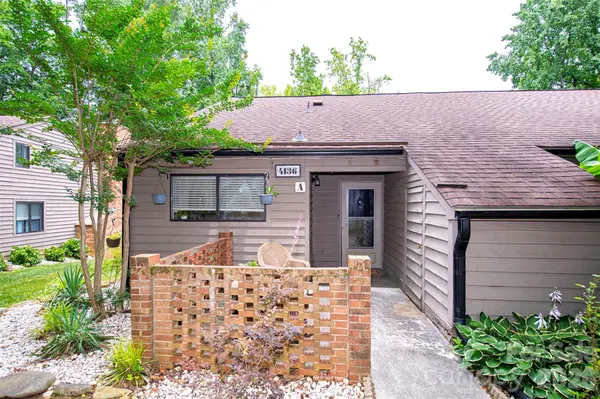 4136 Charlotte HWY, Lake Wylie, SC 29710
