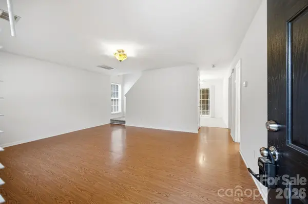 129 Winding Canyon DR, Charlotte, NC 28214