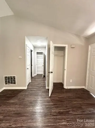 6530 Pineburr RD, Charlotte, NC 28211