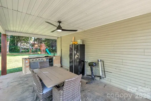 3889 Colt CT, Lenoir, NC 28645