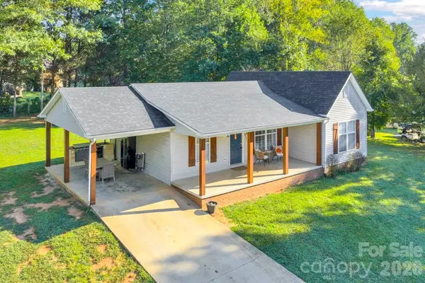 3889 Colt CT, Lenoir, NC 28645