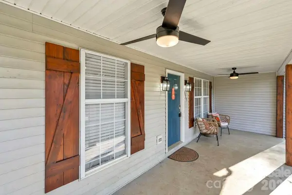 3889 Colt CT, Lenoir, NC 28645