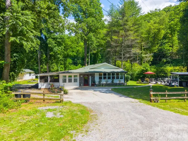 336 Greens Creek RD, Sylva, NC 28779