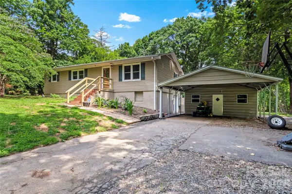 152 Blue Ridge RD, State Road, NC 28676