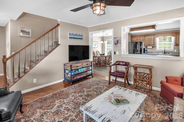 273 Lakewood CIR #126 & 127, Troy, NC 27371