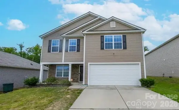 1525 Lilly Springs PL, Dallas, NC 28034