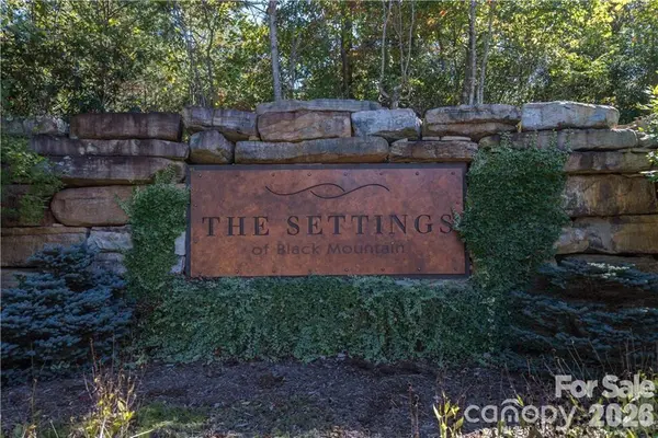 46 Settings BLVD #139, Black Mountain, NC 28711