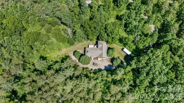 15 Village Green DR, Alexander, NC 28701