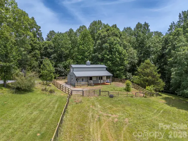 441 Lower Ridgeview RD, Columbus, NC 28722