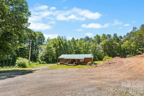 2080 Hendersonville HWY, Pisgah Forest, NC 28768