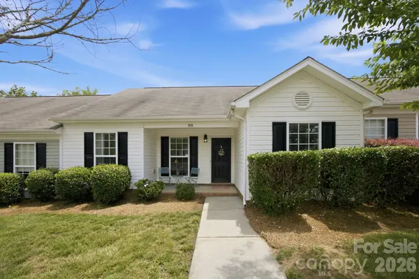 310 Gamesford LN, Fort Mill, SC 29715