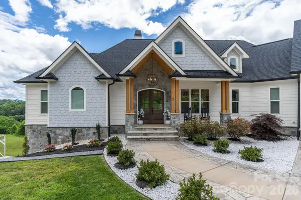 7 Temujin DR, Leicester, NC 28748
