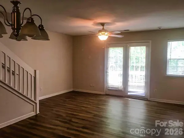 3139 Falling Rock CT, Charlotte, NC 28213