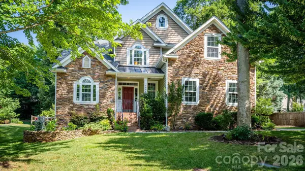 7933 Sally Clark DR, Denver, NC 28037