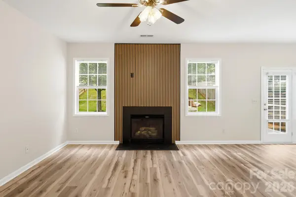 125 Morrocroft LN, Mooresville, NC 28117