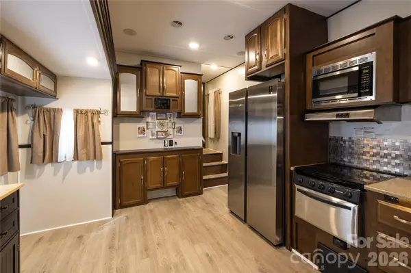192 Roberts Ridge RD, Mount Gilead, NC 27306