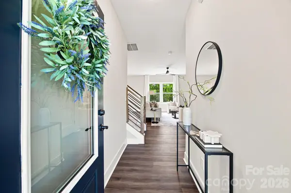 314 North ST, Dallas, NC 28034