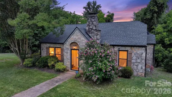 3085 US 70 HWY E, Morganton, NC 28655