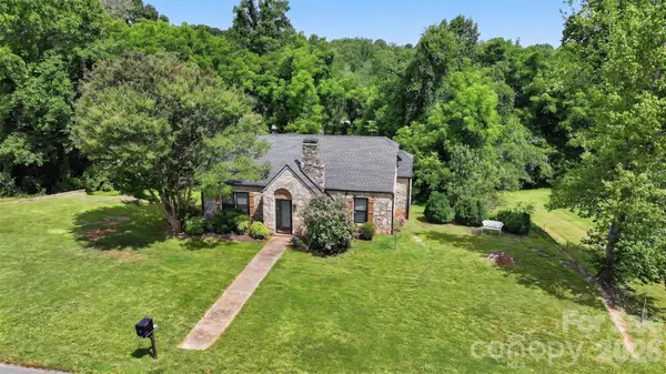3085 US 70 HWY E, Morganton, NC 28655