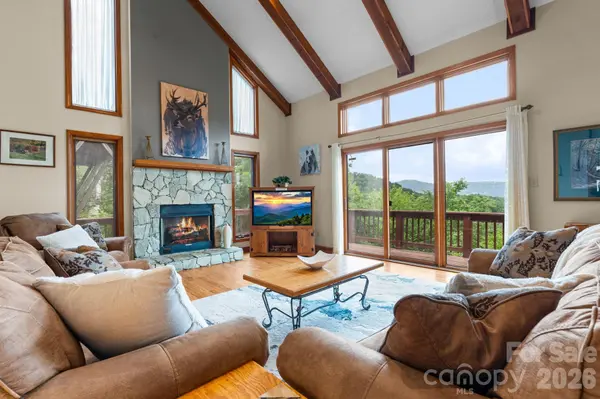 218 Slope View DR #22, Sugar Mountain, NC 28604