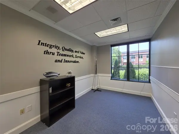 109 Professional Park DR #200, Mooresville, NC 28117