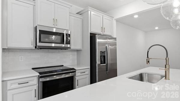 75 Moon Haven WAY, Arden, NC 28704