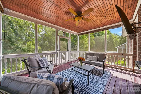 1753 30th Avenue DR NE, Hickory, NC 28601