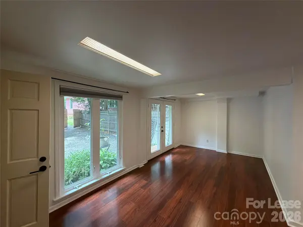 213 S Summit AVE, Charlotte, NC 28208