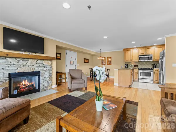 310 Bowling Park RD, Asheville, NC 28803