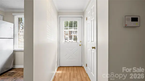 1231 Scaleybark RD, Charlotte, NC 28209