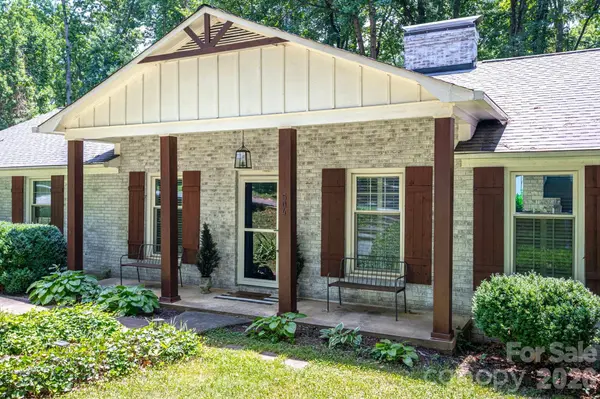 504 Dogwood LN, Belmont, NC 28012