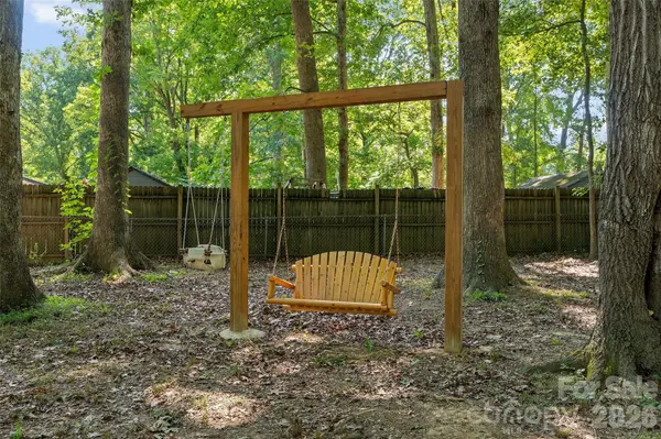 317 Jackson PL, Matthews, NC 28104