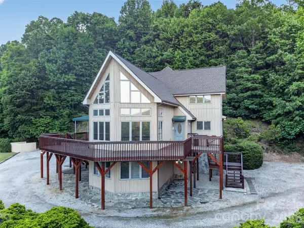 435 Allen Mountain LN, Spruce Pine, NC 28777