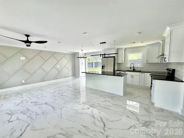 5635 Ruth DR, Charlotte, NC 28215
