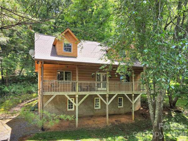 219 Red Maple LN, Boone, NC 28607